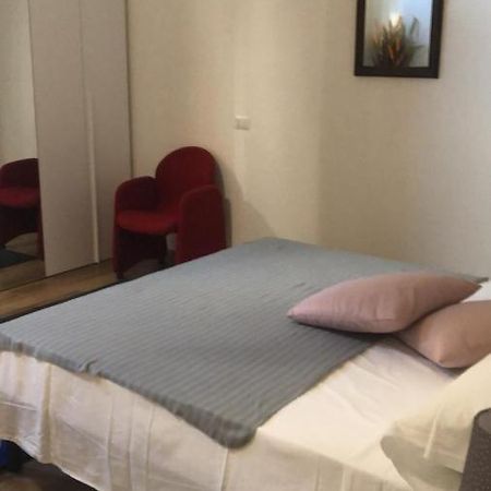 Apartament Monolocale Arredato Con Una Camera Parma Zewnętrze zdjęcie