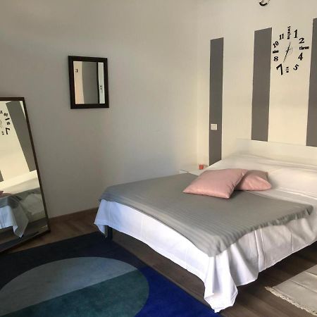 Apartament Monolocale Arredato Con Una Camera Parma Zewnętrze zdjęcie