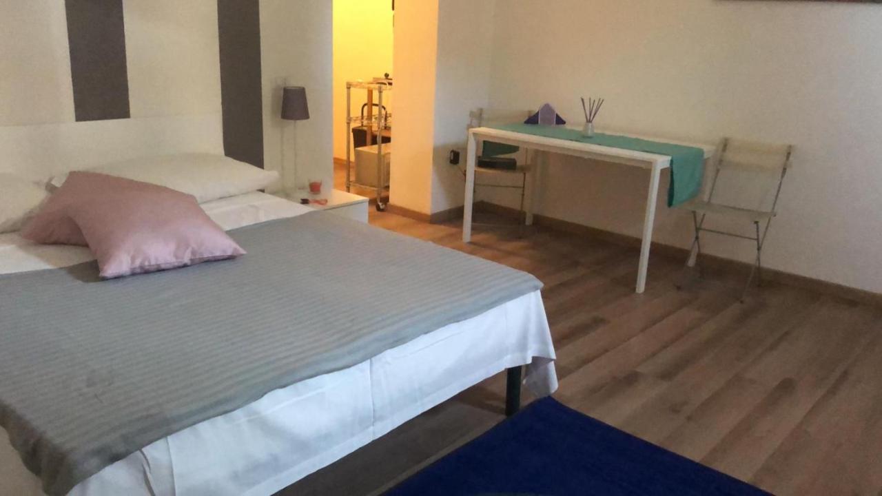 Apartament Monolocale Arredato Con Una Camera Parma Zewnętrze zdjęcie