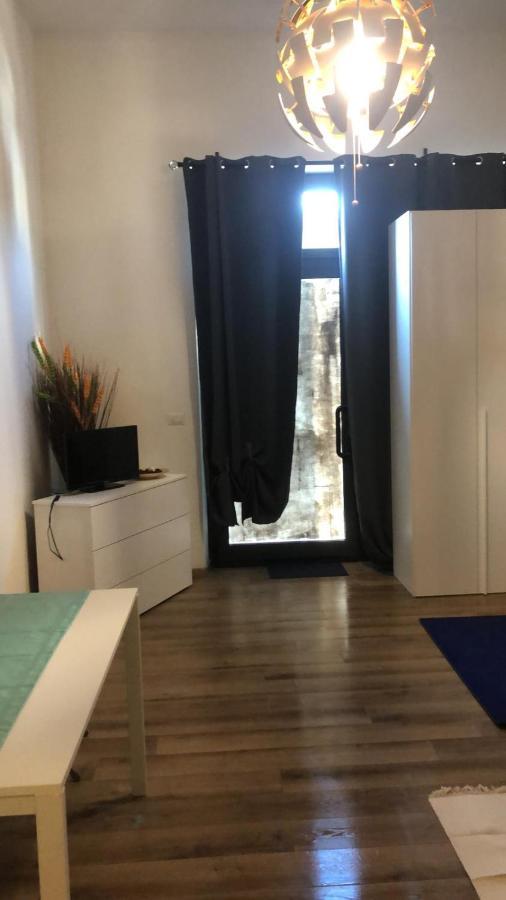 Apartament Monolocale Arredato Con Una Camera Parma Zewnętrze zdjęcie