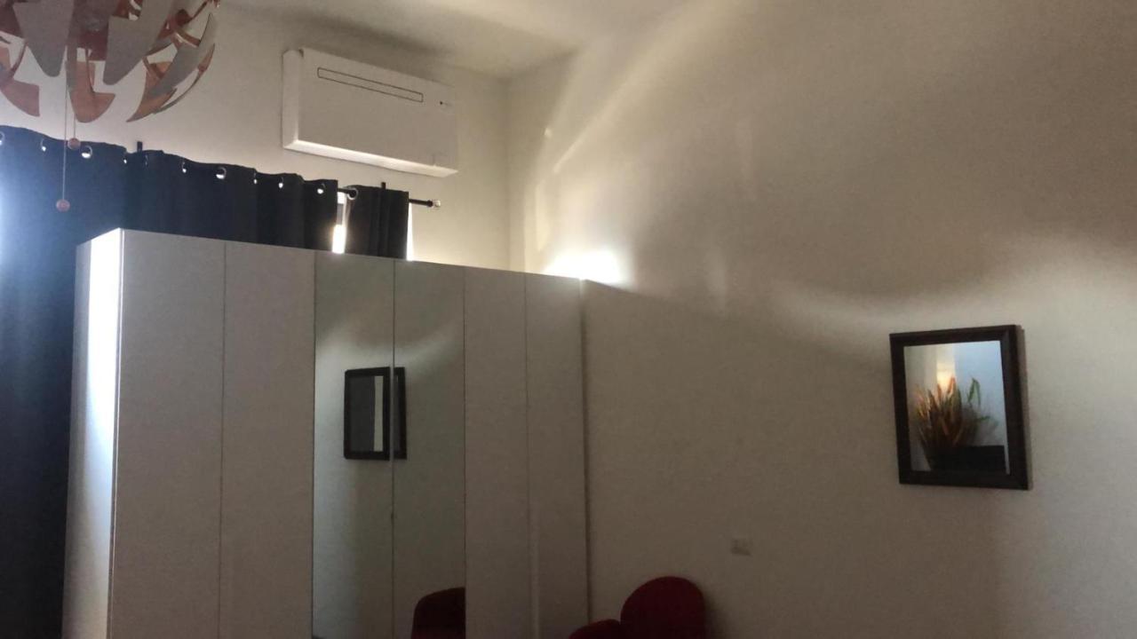 Apartament Monolocale Arredato Con Una Camera Parma Zewnętrze zdjęcie